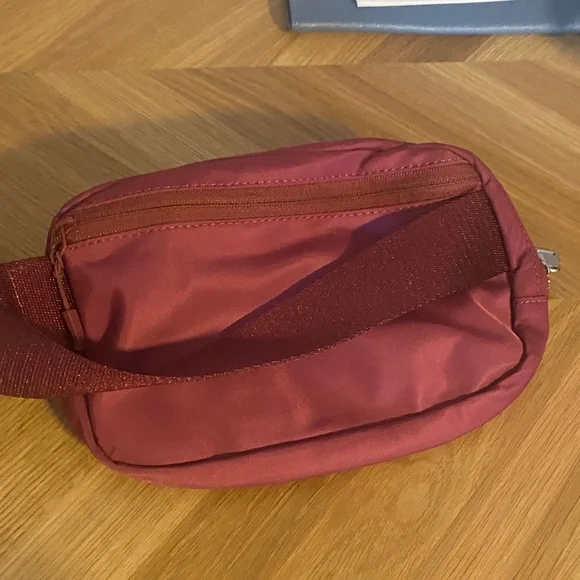 Lululemon Athletica Belt Bag - Picture 4 of 6